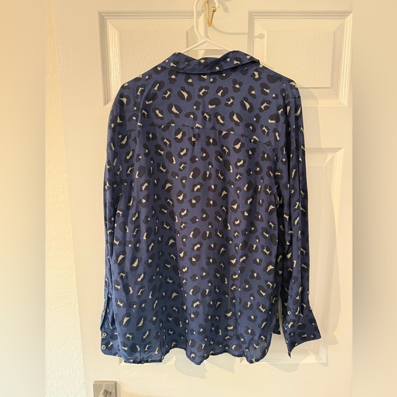 Monoprix Premium Silky Men’s Animal Printed Button-Up - Picture 2 of 3